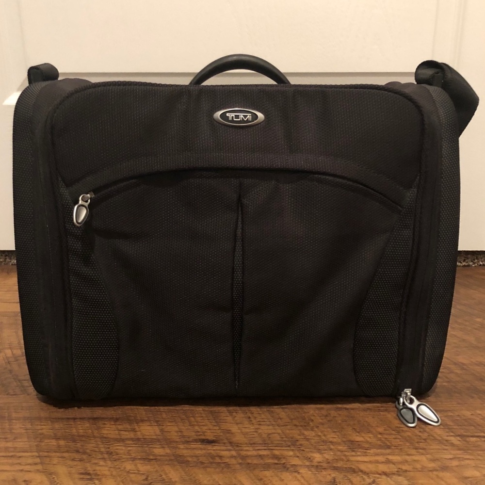 Tumi Oversized Briefcase/Weekend Traveler Bag 💼